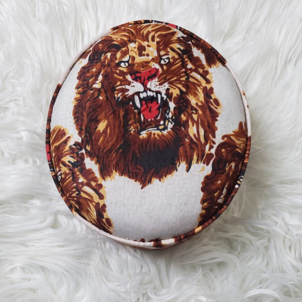 WHITE ISI-AGU CAP